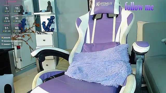 zoey-fox online show from 03/13/25, 05:00