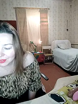 VselenaSun402 online show from 10/22/25, 10:36