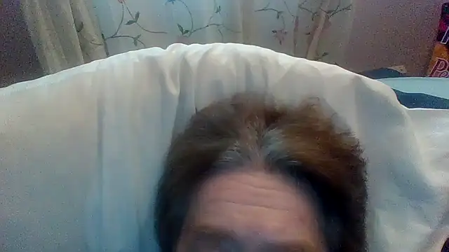 Snapshot of frankie7inch chatting on 05/21/26, 04:48 frankie7inch online show from 05/21/26, 04:48