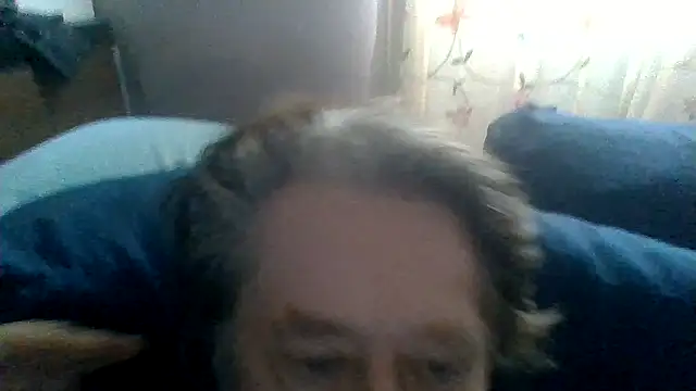Snapshot of frankie7inch chatting on 07/13/26, 10:53 frankie7inch online show from 07/13/26, 10:53