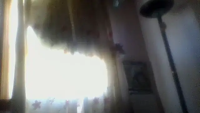 Snapshot of frankie7inch chatting on 06/14/26, 02:29 frankie7inch online show from 06/14/26, 02:29