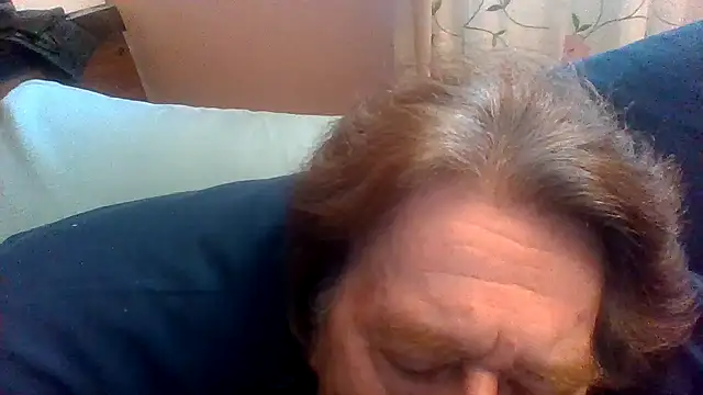 Snapshot of frankie7inch chatting on 06/27/26, 06:03 frankie7inch online show from 06/27/26, 06:03