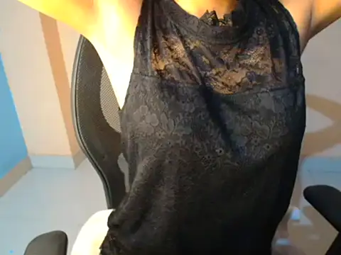 Snapshot of Chandani-Love chatting on 04/26/26, 01:52 Chandani-Love online show from 04/26/26, 01:52