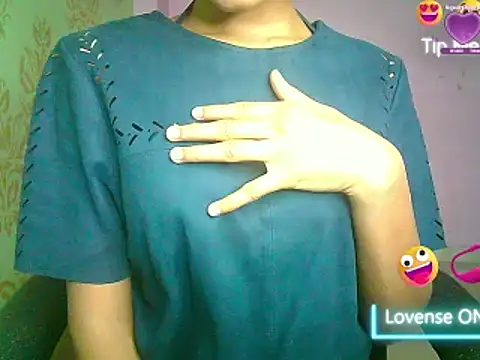 Snapshot of Chandani-Love chatting on 03/20/25, 11:38 Chandani-Love online show from 03/20/25, 11:38