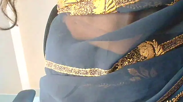 Snapshot of Chandani-Love chatting on 05/06/26, 05:33 Chandani-Love online show from 05/06/26, 05:33