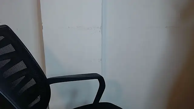 Snapshot of Snappy_girl chatting on 05/05/26, 02:25 Snappy girl online show from 05/05/26, 02:25