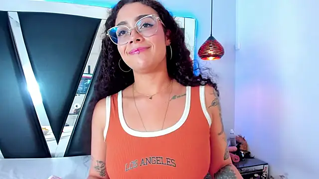 antonelllepiercee online show from 03/17/25, 02:34