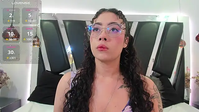 antonelllepiercee online show from 10/01/25, 11:36