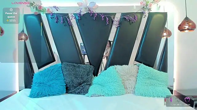 antonelllepiercee online show from 04/11/26, 11:36