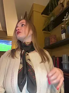 LadyTatiana online show from 01/19/25, 06:21