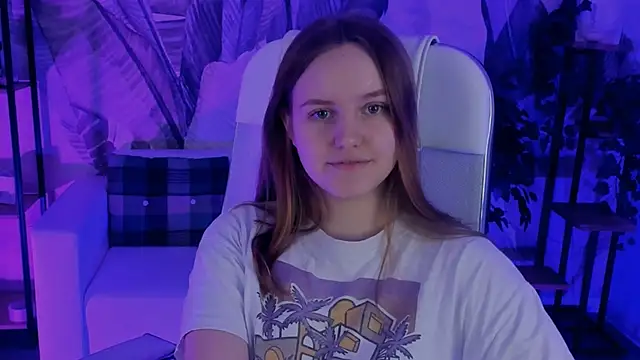 KellyPoter online show from 03/18/25, 02:17