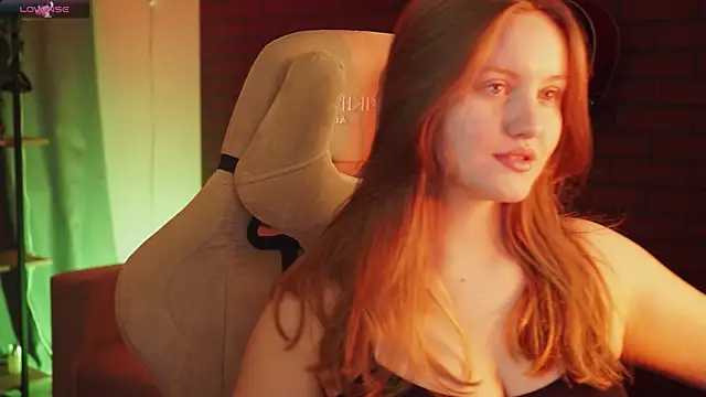 KellyPoter online show from 10/25/25, 02:44