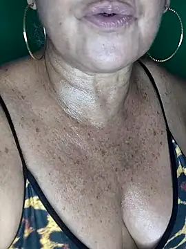 Kasandra Ho online show from 10/26/25, 06:30