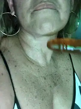 Kasandra Ho online show from 04/04/26, 07:20