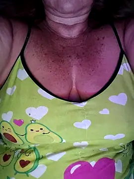 Kasandra Ho online show from 11/23/25, 07:40