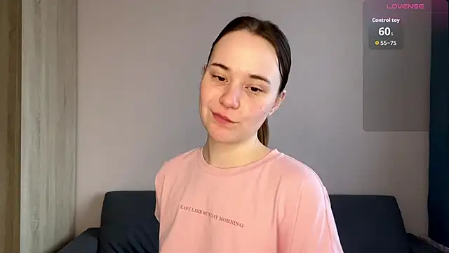 Snapshot of EditaBumford chatting on 04/10/26, 08:32 EditaBumford online show from 04/10/26, 08:32