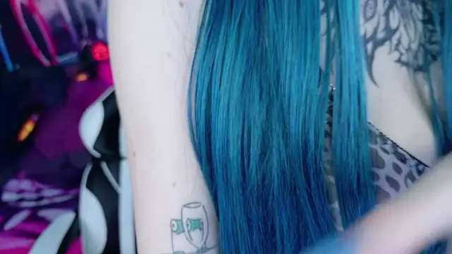 Aurora Natsuki online show from 11/10/25, 04:23