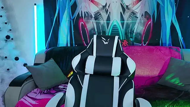 Aurora Natsuki online show from 12/16/25, 11:36