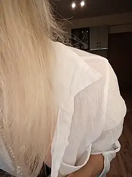 Mila Lovi online show from 05/29/26, 10:10