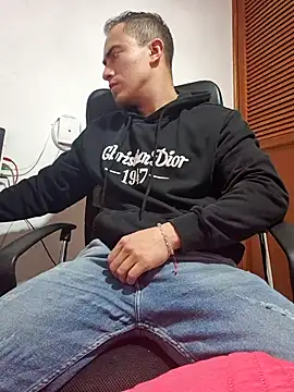 dragon1006 online show from 02/08/26, 08:39