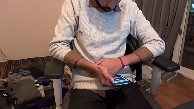 Snapshot of meatycronn chatting on 02/10/26, 02:38 meatycronn online show from 02/10/26, 02:38