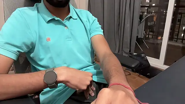 Snapshot of meatycronn chatting on 03/25/26, 03:33 meatycronn online show from 03/25/26, 03:33