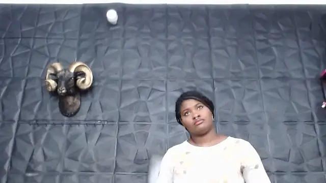 Hanna Fox 69 online show from 03/08/26, 10:13