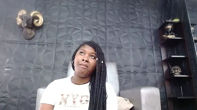 Hanna Fox 69 online show from 11/07/25, 01:04