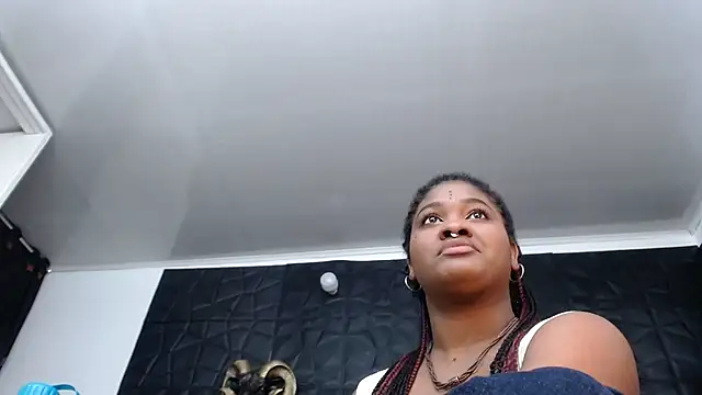 Hanna Fox 69 online show from 12/18/25, 07:02