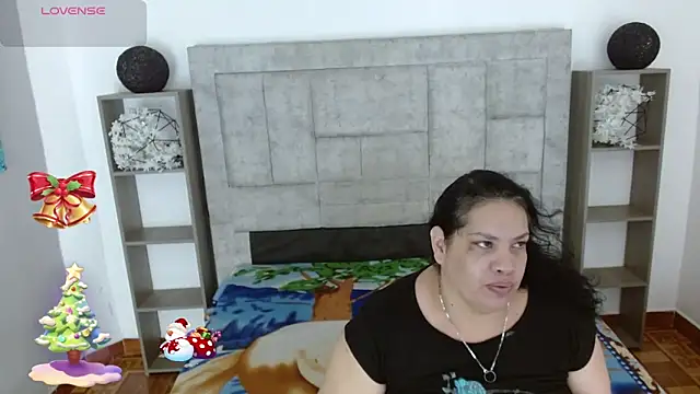 Candy and Jh0n online show from 12/19/25, 03:32