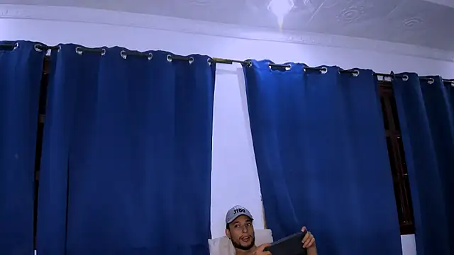 Fernanda brown18 online show from 10/30/25, 08:39