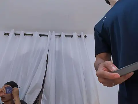 Fernanda brown18 online show from 11/19/25, 10:43