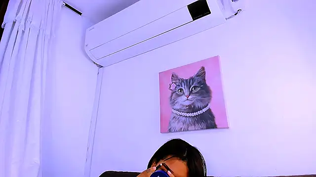 Snapshot of Fernanda_brown18 chatting on 09/29/25, 08:03 Fernanda brown18 online show from 09/29/25, 08:03