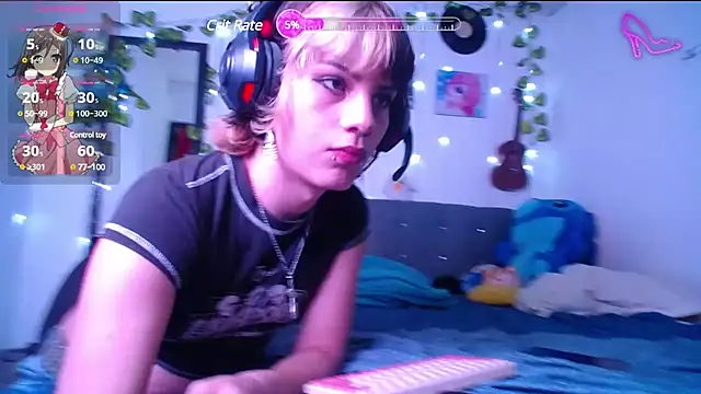 Caitlynwheler online show from 03/10/25, 10:45