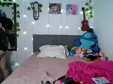 Caitlynwheler online show from 01/15/25, 11:40