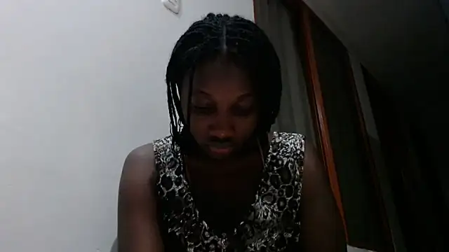 Snapshot of kharoll chatting on 06/25/26, 10:31 kharoll online show from 06/25/26, 10:31