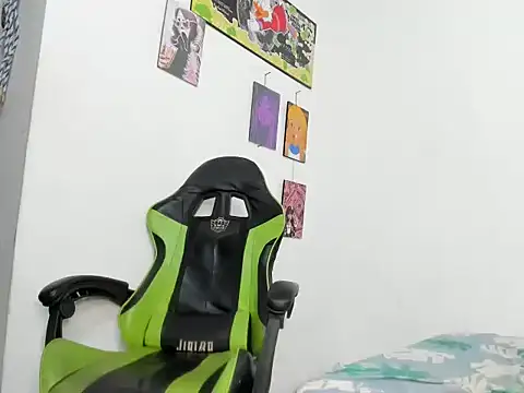 Snapshot of luna_gil_sex chatting on 09/15/25, 05:41 luna gil sex online show from 09/15/25, 05:41