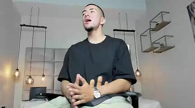 King Dante  online show from 03/15/25, 08:21