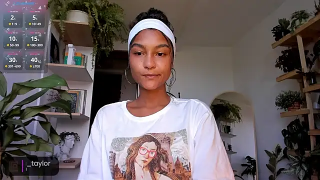 Snapshot of Johaphyton chatting on 01/18/25, 09:13 Johaphyton online show from 01/18/25, 09:13