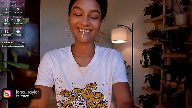 Snapshot of Johaphyton chatting on 12/03/24, 10:12 Johaphyton online show from 12/03/24, 10:12