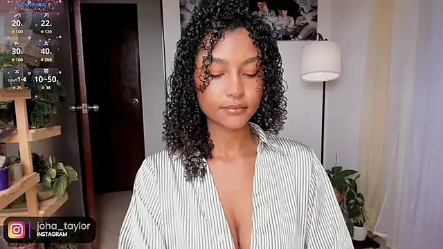 Snapshot of Johaphyton chatting on 10/03/25, 06:09 Johaphyton online show from 10/03/25, 06:09