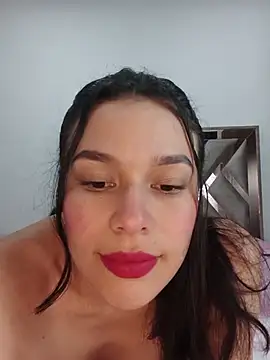 CorinaSmith28 online show from 07/04/26, 10:58