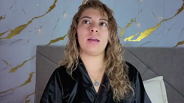 agatha 97  online show from 09/19/25, 03:43