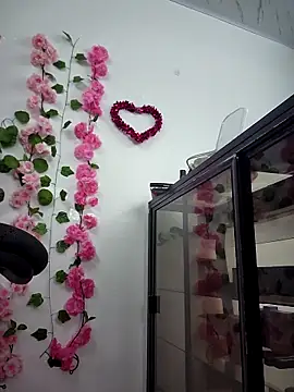 rapunzel069 online show from 10/08/25, 12:50