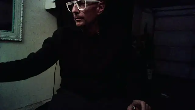 Snapshot of Pumpndeep chatting on 09/19/25, 09:24 Pumpndeep online show from 09/19/25, 09:24