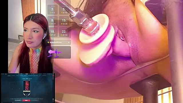 MiaVoss online show from 10/30/25, 11:01