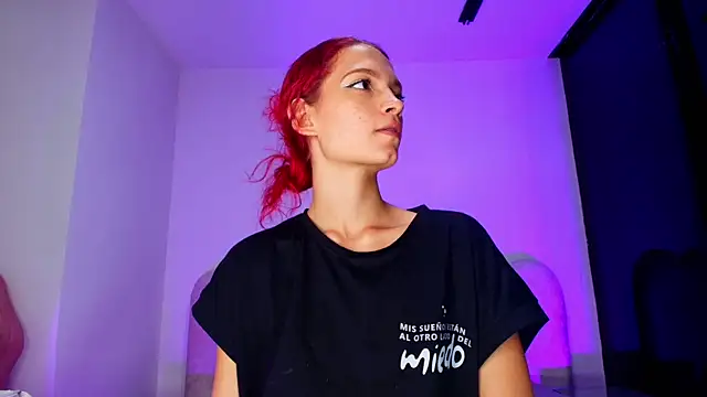 mia stanfort online show from 11/21/25, 07:13