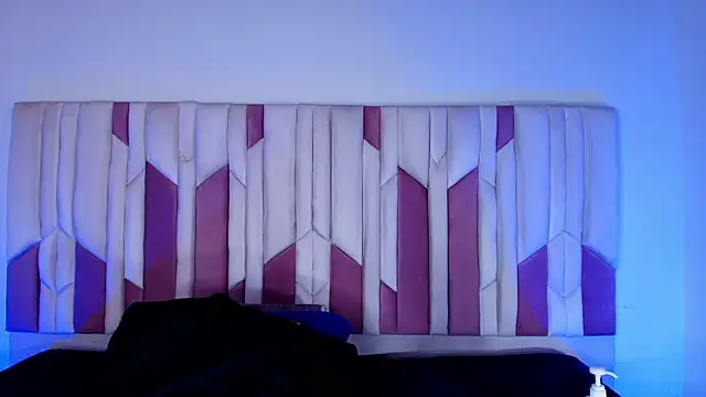 mia stanfort online show from 11/05/25, 07:17