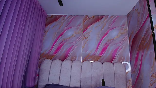 mia stanfort online show from 04/01/26, 07:22