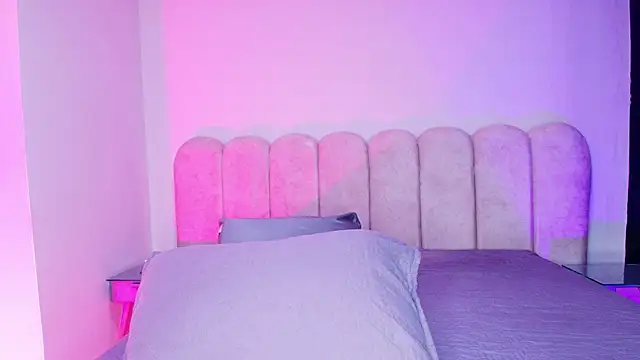 Snapshot of mia_stanfort chatting on 12/22/25, 07:14 mia stanfort online show from 12/22/25, 07:14